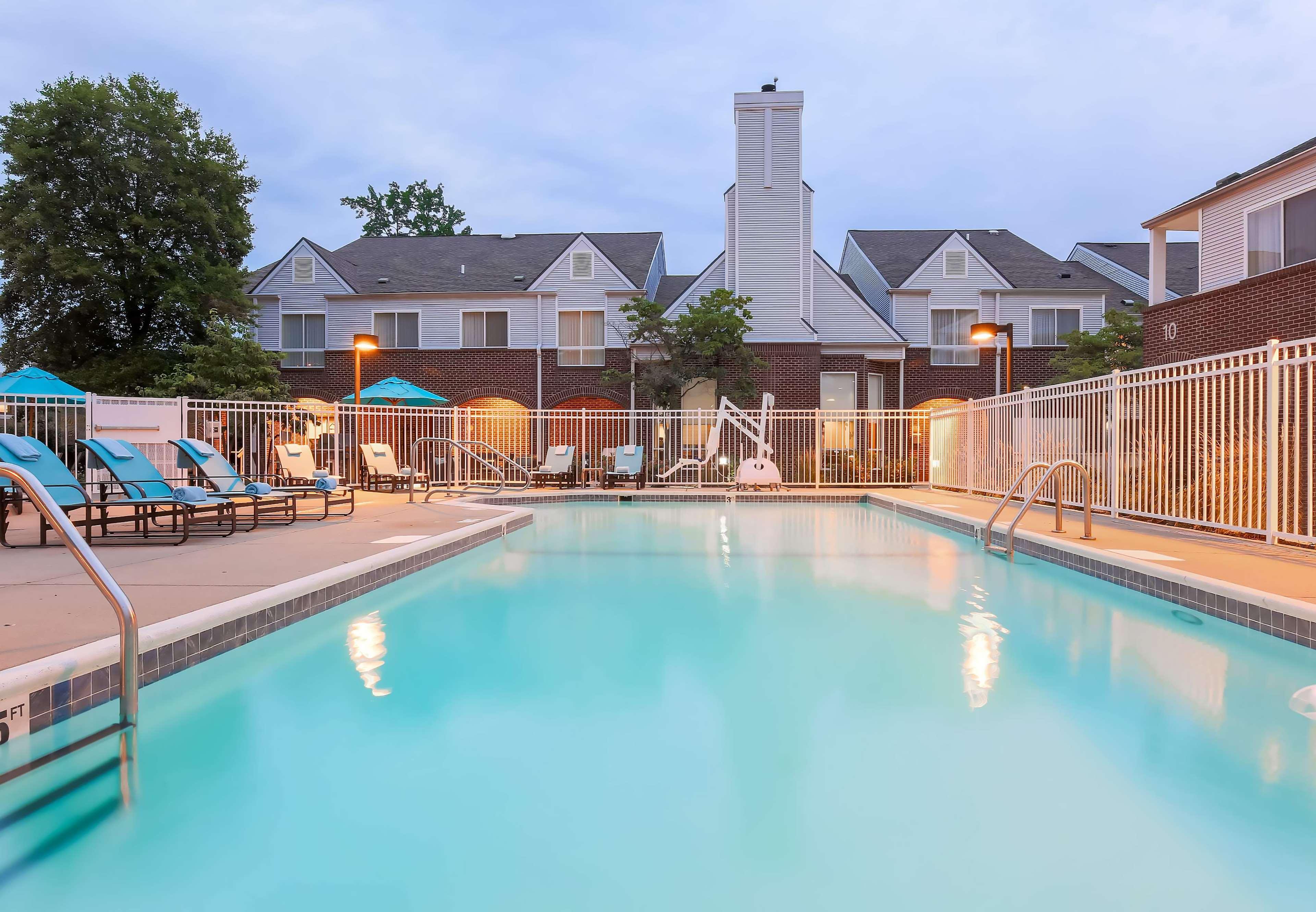 Sonesta ES Suites Cincinnati - Blue Ash Esterno foto